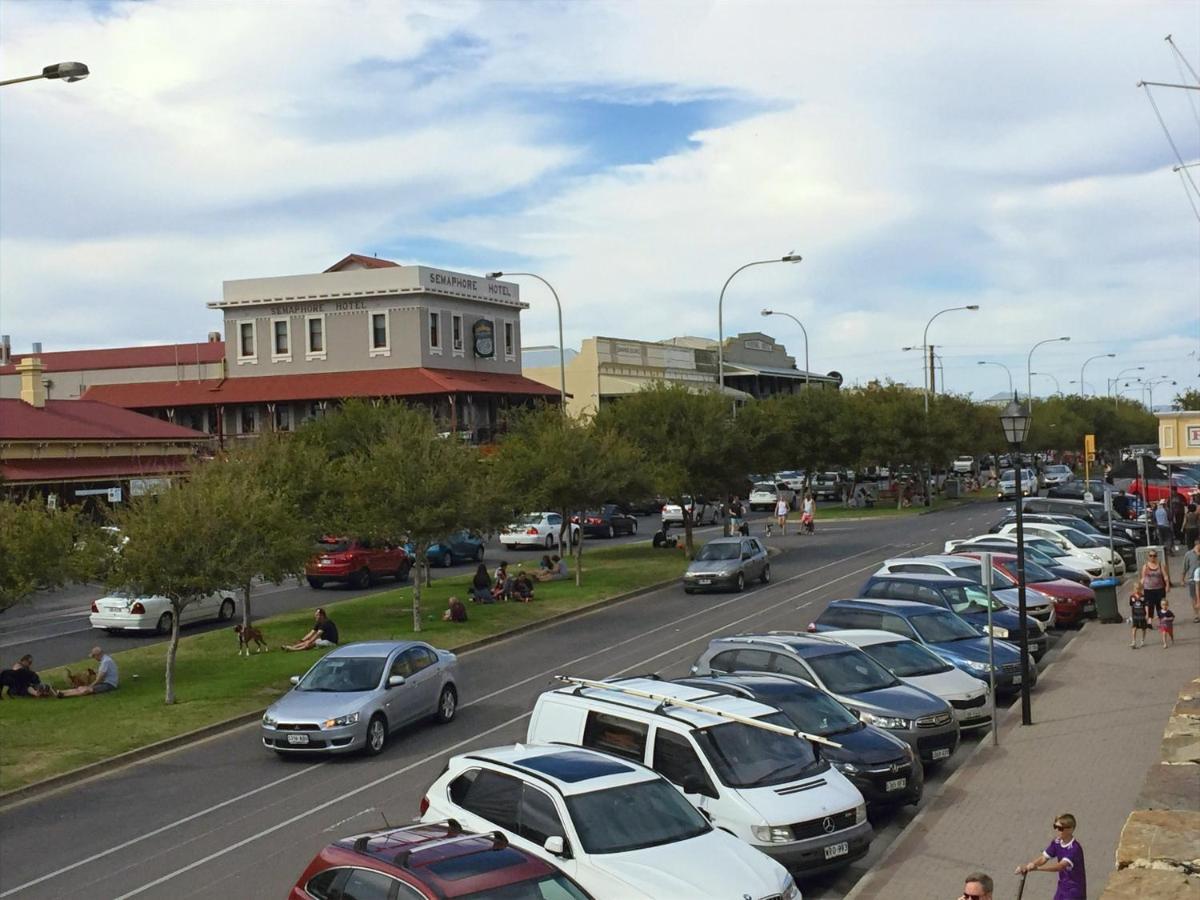 Semaphore Splash Apartments Port Adelaide Екстериор снимка